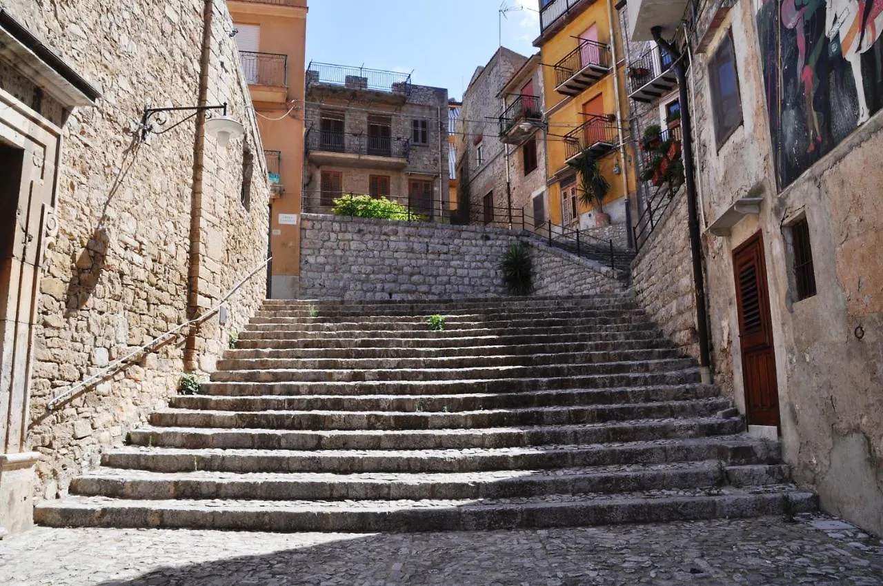Villetta In Centro Storico Caccamo Италия